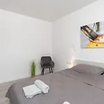 Juli Vir