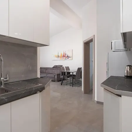 Juli Apartament