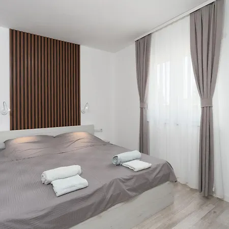 Apartament Juli *