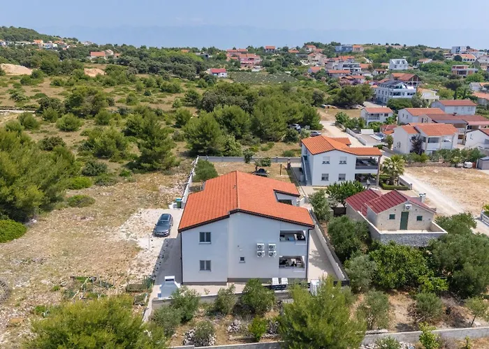 דירה Juli ויר